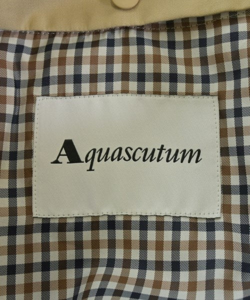 AQUASCUTUM 支撐領外套