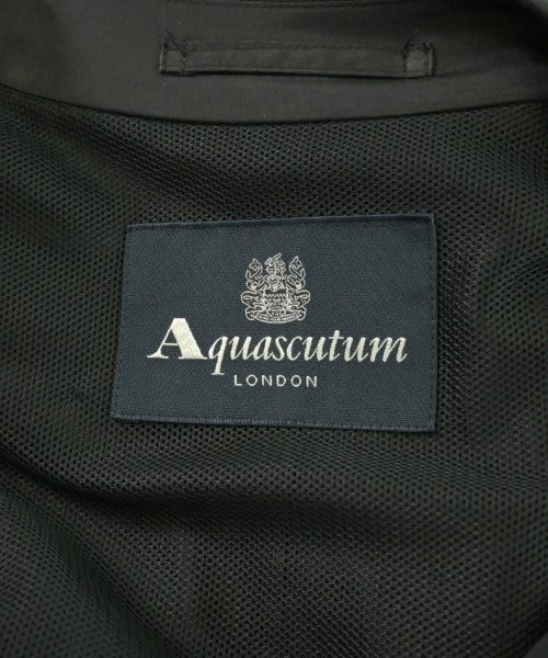 AQUASCUTUM 支撐領外套