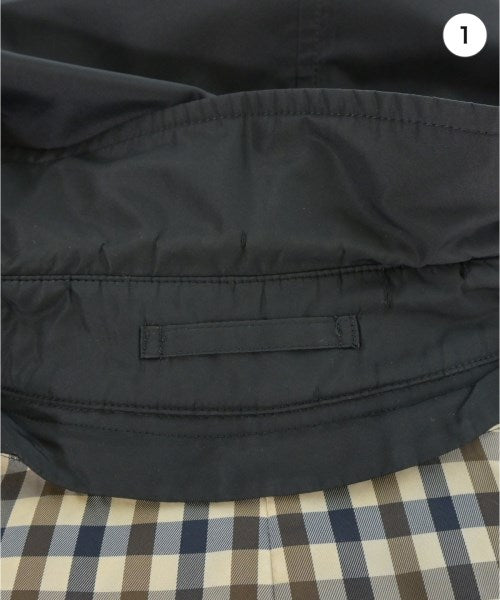 AQUASCUTUM 支撐領外套