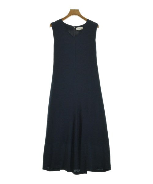 UMA ESTNATION 洋裝