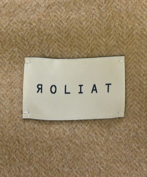 ROLIAT 支撐領外套