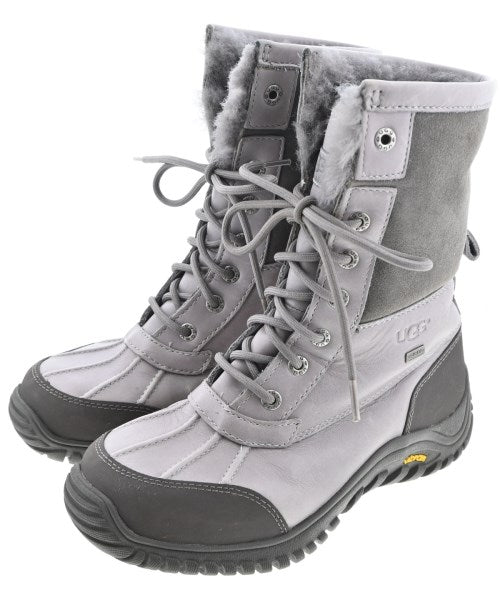 UGG 靴子