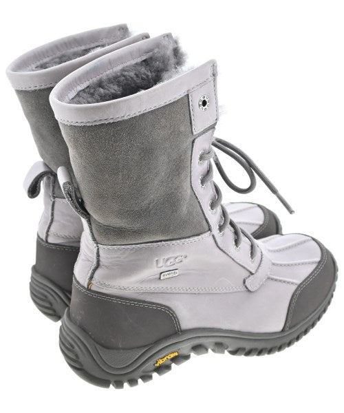 UGG 靴子
