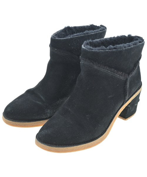 UGG 靴子
