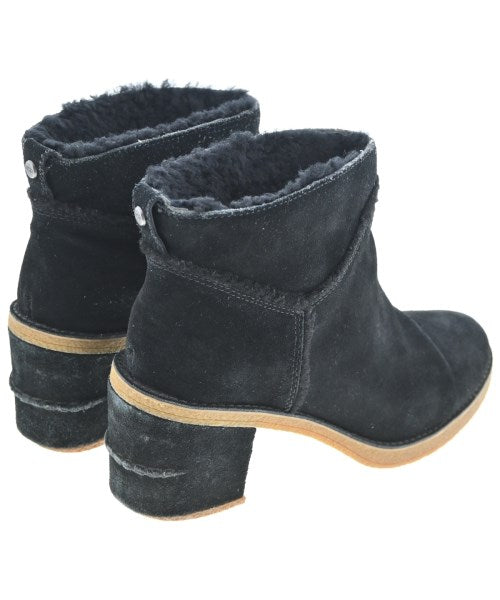 UGG 靴子