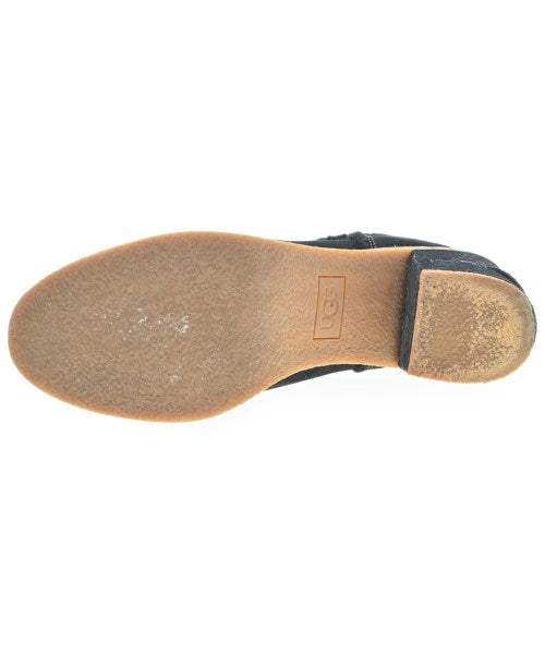 UGG 靴子