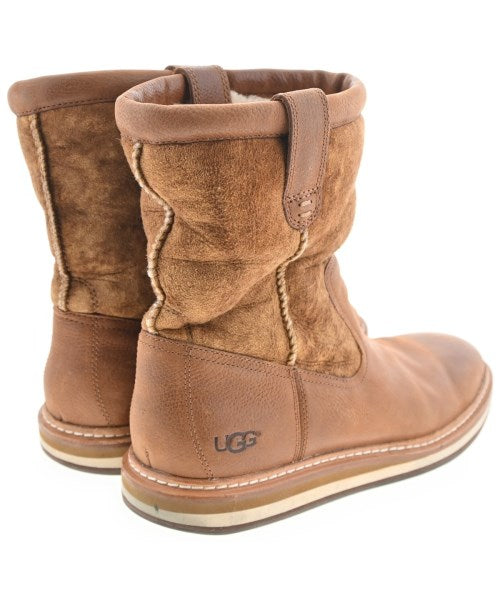 UGG 靴子