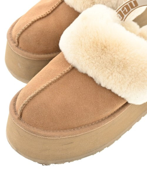 UGG 涼鞋
