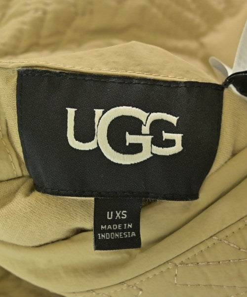 UGG 羽絨夾克/背心