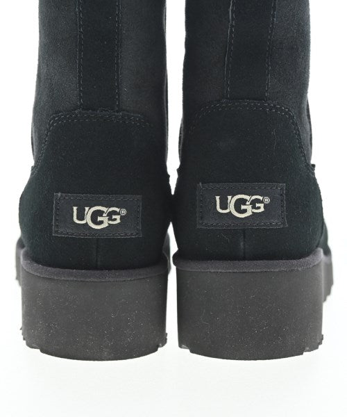 UGG 靴子