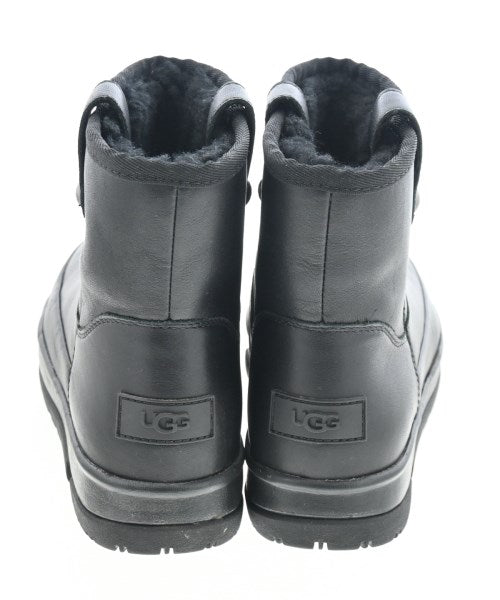 UGG 靴子