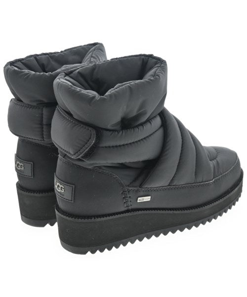 UGG 靴子