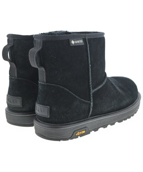 UGG 靴子