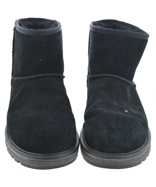 UGG 靴子