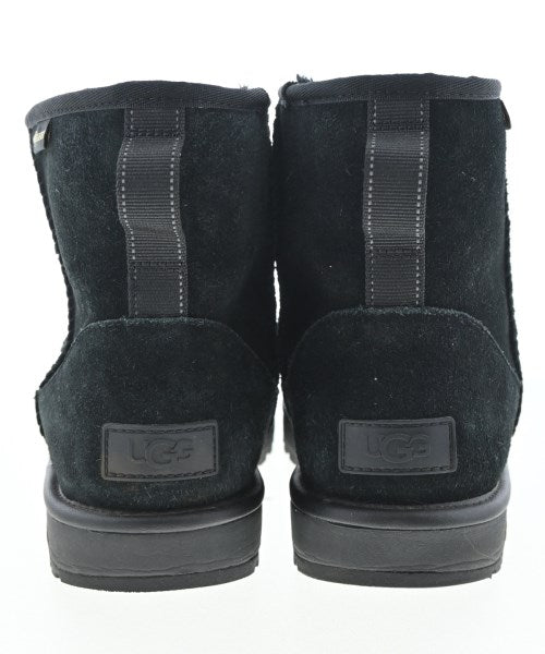 UGG 靴子