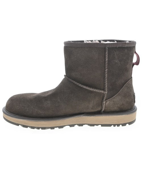 UGG 靴子