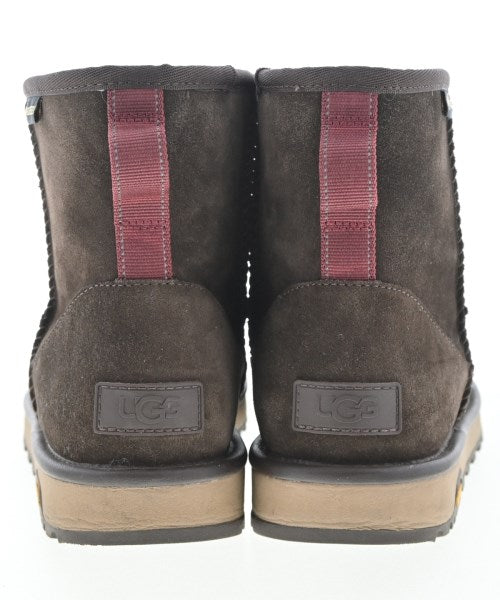 UGG 靴子