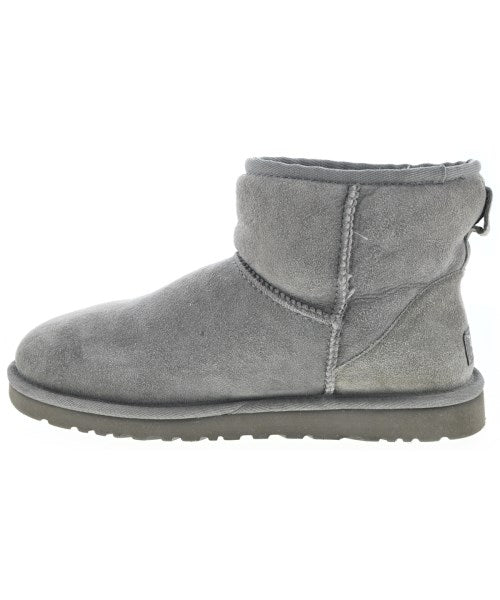 UGG 靴子
