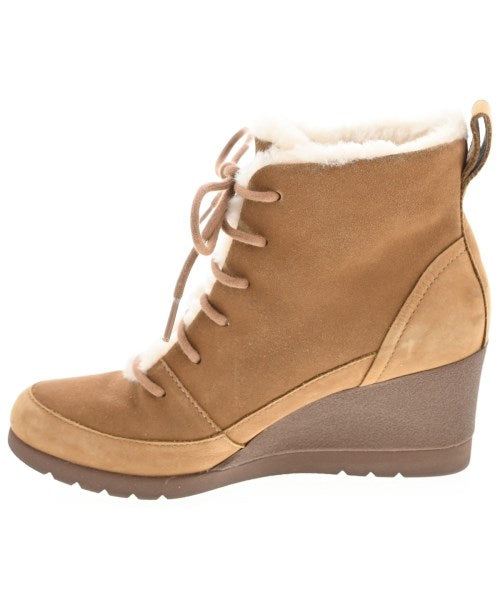 UGG 靴子