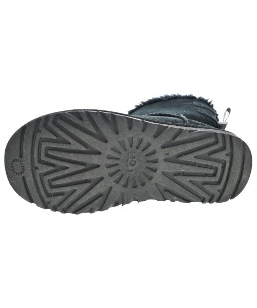 UGG 靴子