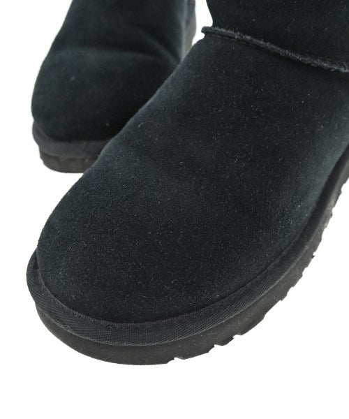 UGG 靴子