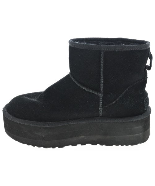 UGG 靴子