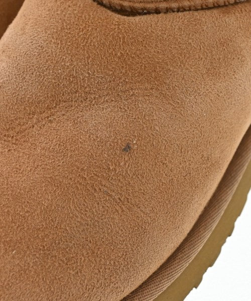 UGG 靴子