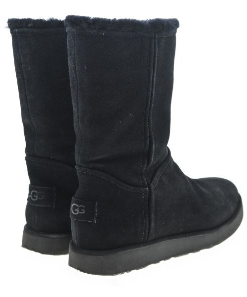 UGG 靴子
