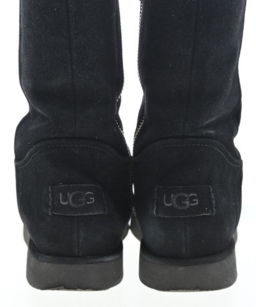 UGG 靴子