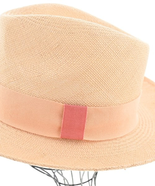 La cerise sur le chapeau 草帽