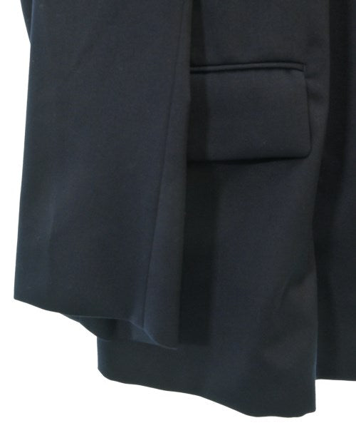 REVERBERATE 休夾克