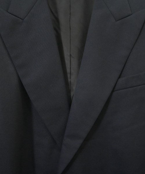 REVERBERATE 休夾克