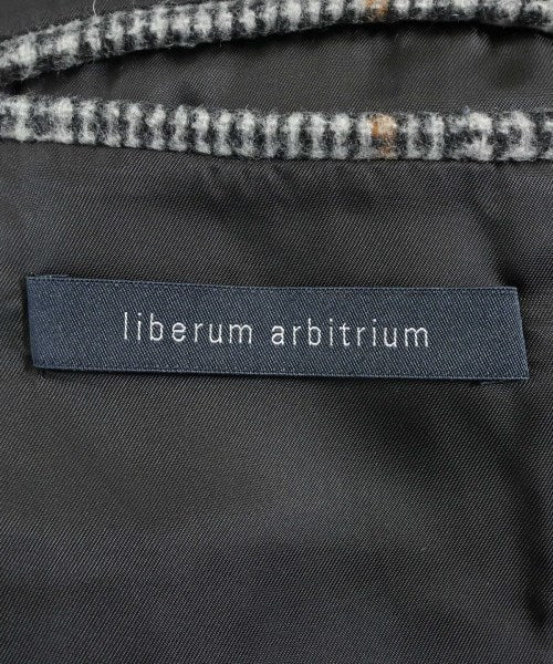 liberum arbitrium 支撐領外套