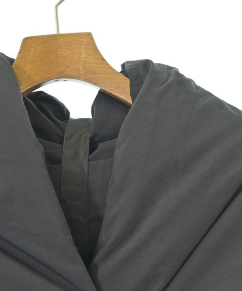 CYAN TOKYO 羽絨夾克/背心