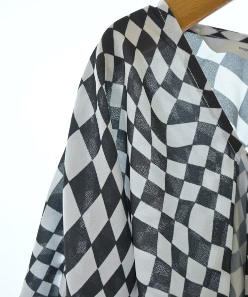 pushBUTTON 洋裝