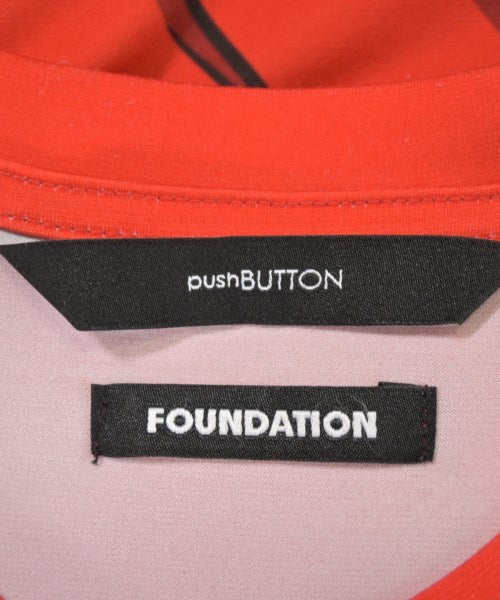 pushBUTTON T恤/上衣