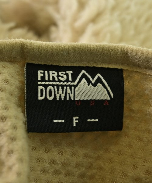 FIRST DOWN 其他大衣