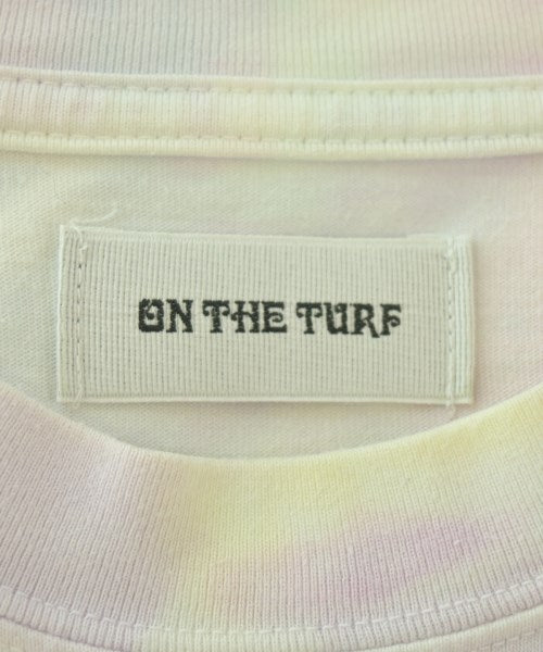 ON THE TURF T恤/上衣