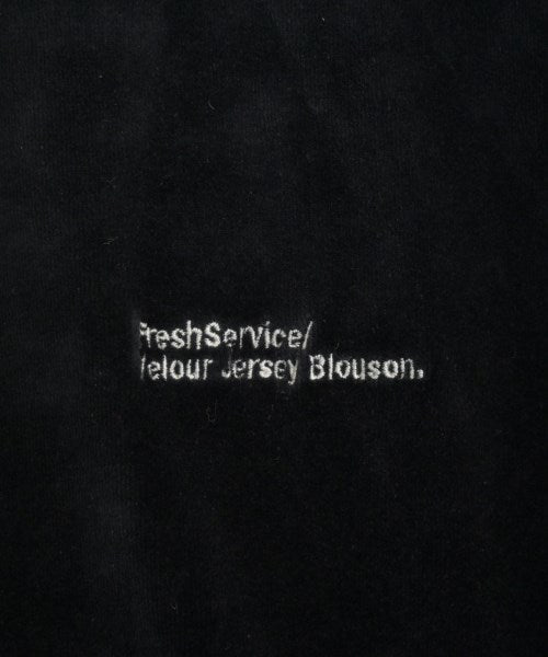 FreshService T恤/上衣