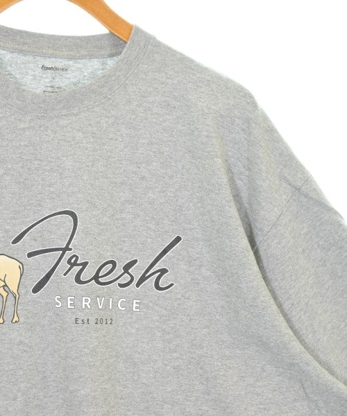FreshService T恤/上衣