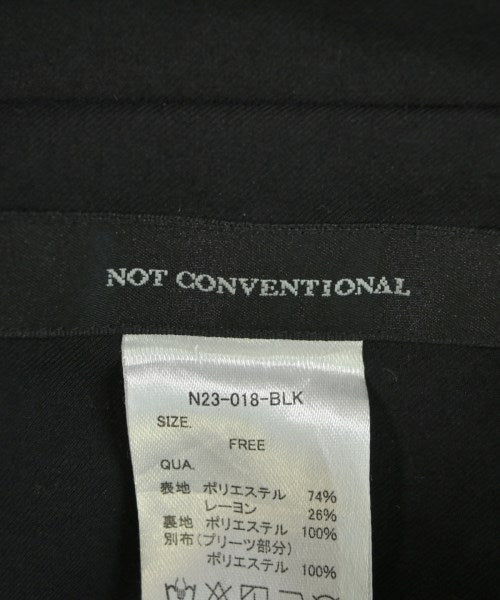 NOT CONVENTIONAL 其他大衣