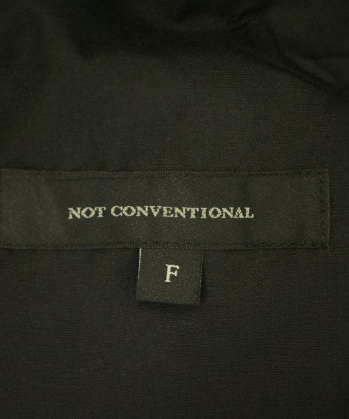 NOT CONVENTIONAL 短褲