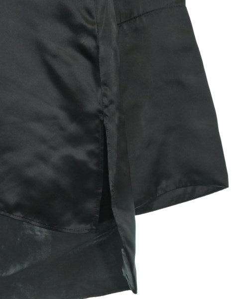 UNDECORATED 女襯衫