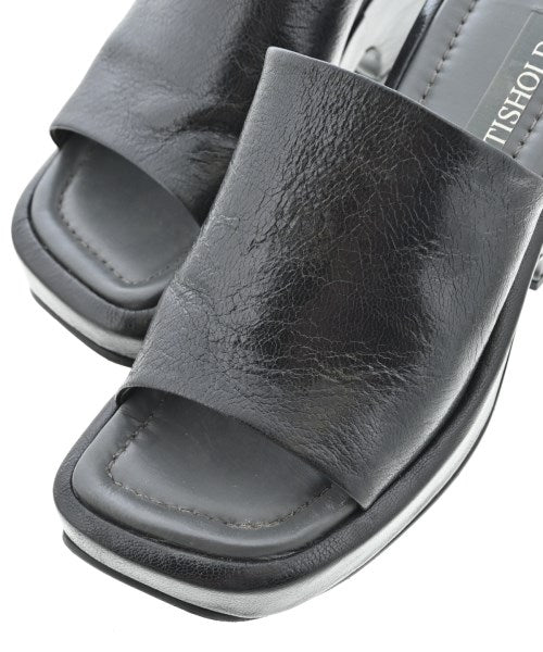 UNTISHOLD 涼鞋