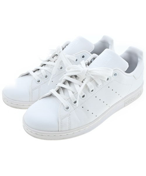 adidas 運動鞋