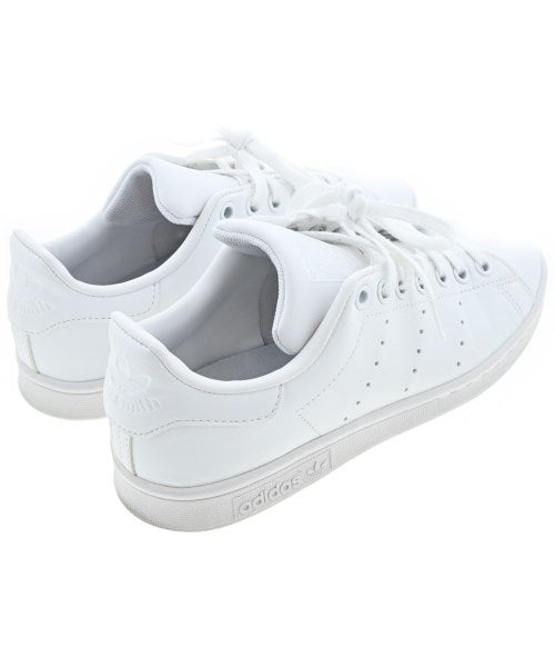 adidas 運動鞋