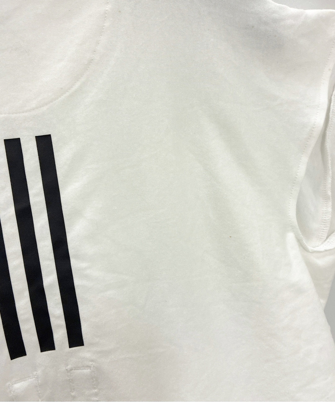 adidas T恤/上衣
