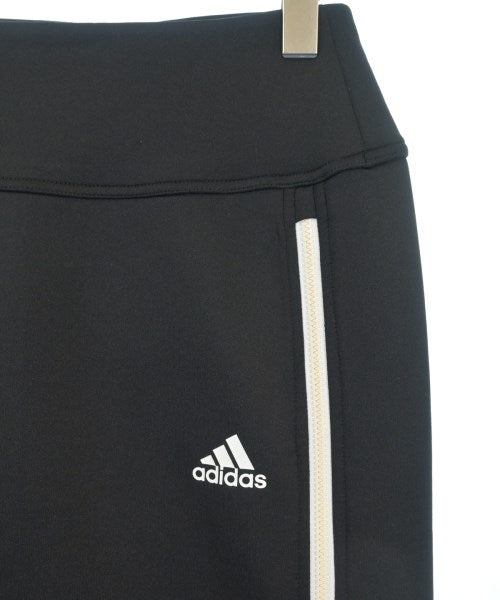 adidas 膝上裙