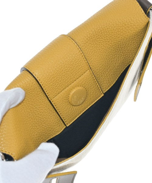 FENDI 肩背包