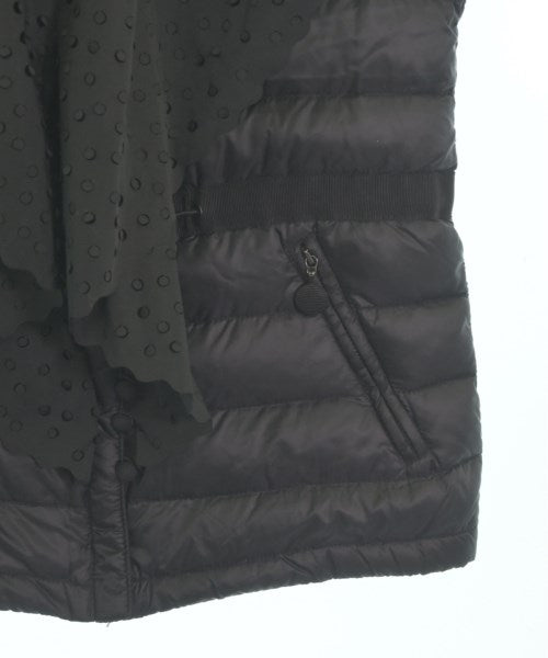 MONCLER S 羽絨夾克/背心